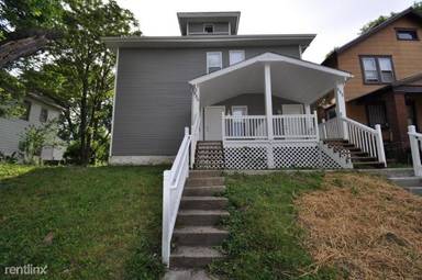 Main picture of 848-50 Carpenter St