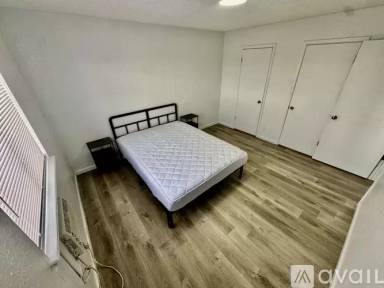 Main picture of 1101 W Sherer St