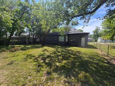 Main picture of 203 N Ora St