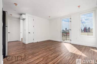 Main picture of 26 24th St