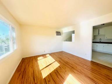 Main picture of 3463 Mayland Ave