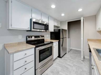 Main picture of 555 E Patriot Blvd