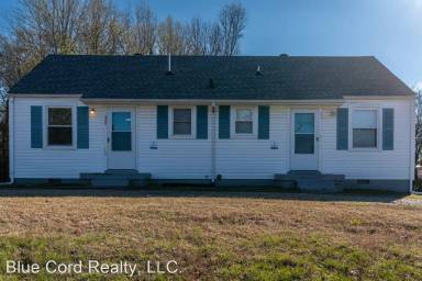 Main picture of 300 Park Ln