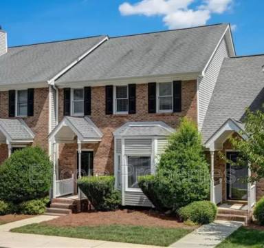 Main picture of 5102 Autumncrest Dr
