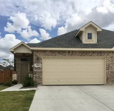 Main picture of 914 Chaparral Trl