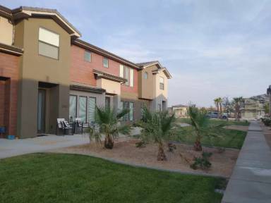Main picture of 840 S Black Alder Dr