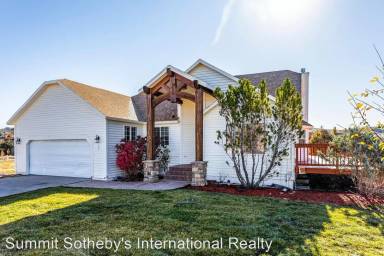 Main picture of 157 Highland Dr