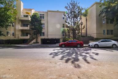 Main picture of 5420 Sylmar Ave
