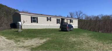 Main picture of 220 Moses Ln