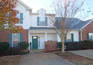 Main picture of 805 Chartwell Dr
