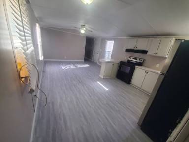 Main picture of 112 Buckeye Way