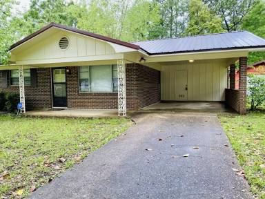 Main picture of 45 Alan Dr