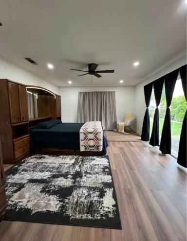 Main picture of 2363 W Swain Rd