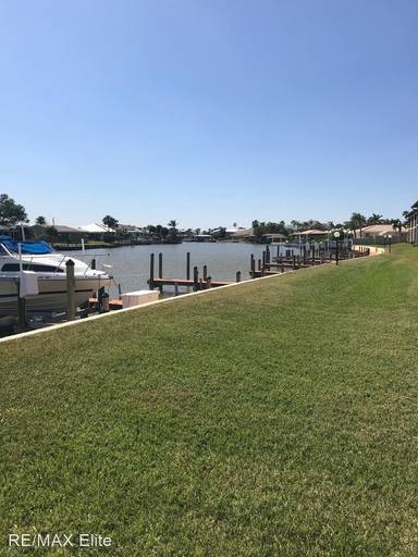 Main picture of 325 S Banana River Blvd