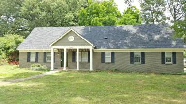 Main picture of 3924 Mickey Dr