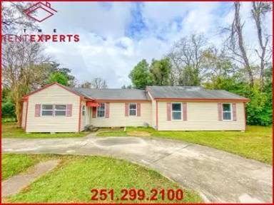 Main picture of 331 Oak Dr
