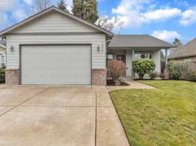 Main picture of 1327 Manzana St