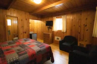 Main picture of 596 W White Mountain Blvd