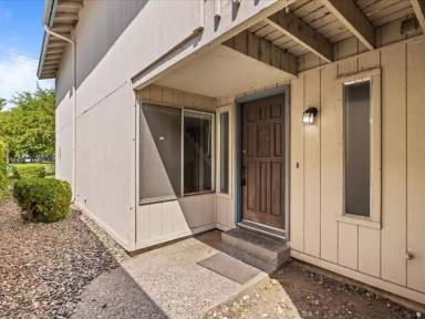 Main picture of 501 Wright Ave