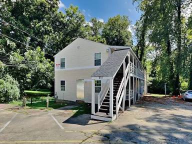 Main picture of 1600 Poole Rd