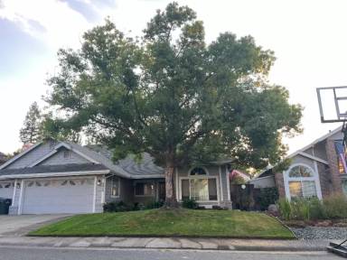 Main picture of 4852 Airborne Way