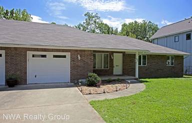 Main picture of 301 SW C St