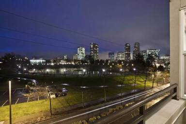 Main picture of 10045 NE 1st St