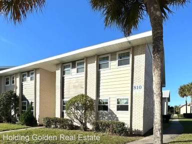 Main picture of 810 Sky Lake Cir