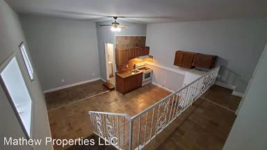 Main picture of 523 E Mifflin St