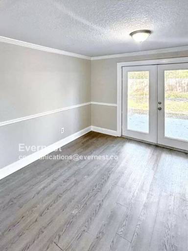 Main picture of 2839 Kiowa Ave