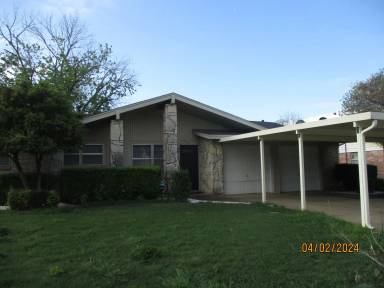Main picture of 209 Straw Rd
