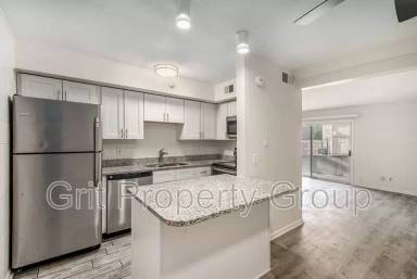Main picture of 4911 Walnut St