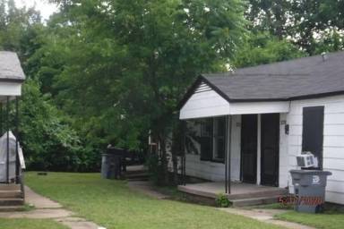 Main picture of 2708 Lagow St