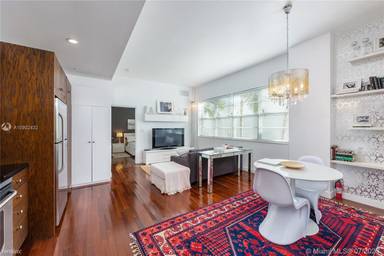 Main picture of 935 Euclid Ave