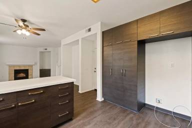 Main picture of 42033 Acacia Way