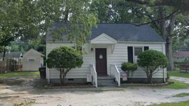 Main picture of 135 Banneker Dr