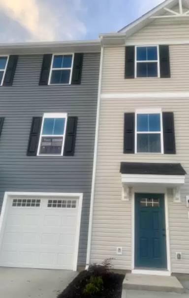 Main picture of 3 Maple St