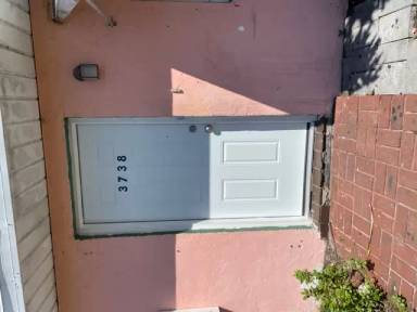 Main picture of 3738 Estelle St