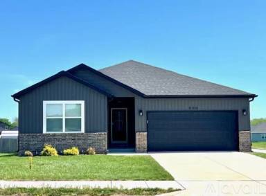 Main picture of 800 Hoffman Hills Blvd