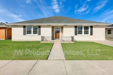 Main picture of 6405 Pilgrim St