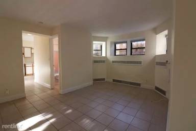 Main picture of 120A Babcock St