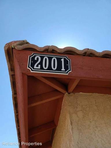 Main picture of 2001 Nelson Ave