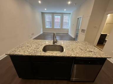 Main picture of 115 N Charles St