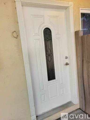 Main picture of 601 Meridian Ave