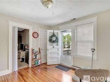 Main picture of 282 Halley Ave