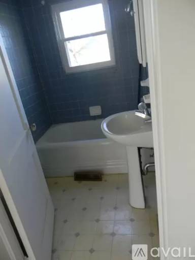 Main picture of 103 Mc Minn Ave