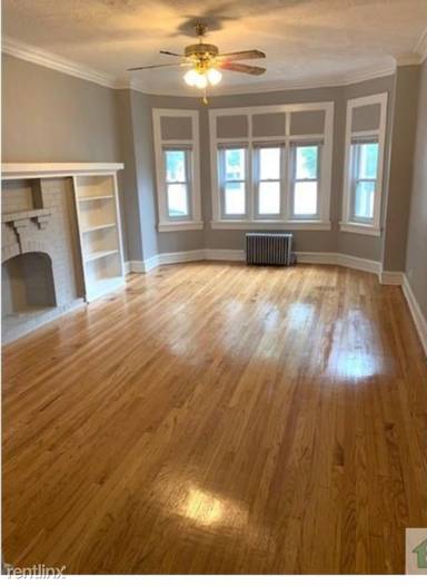 Main picture of 9006 S Escanaba Ave