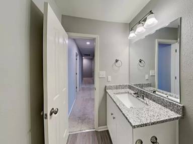 Main picture of 311 Hunslet Cir