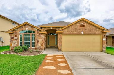 Main picture of 137 Langtry Ln