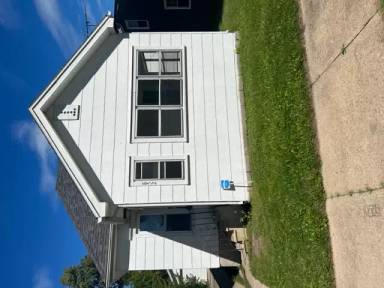 Main picture of 852 Kern St